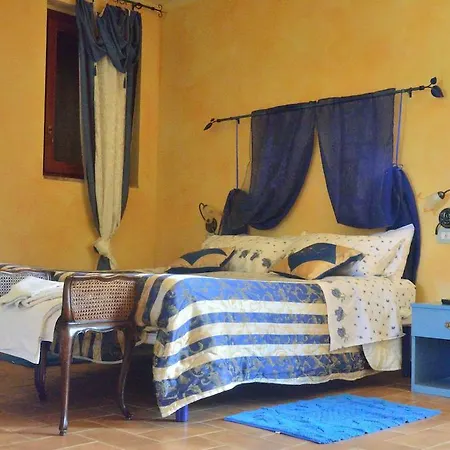 Fattoria Antonella Фермерский дом